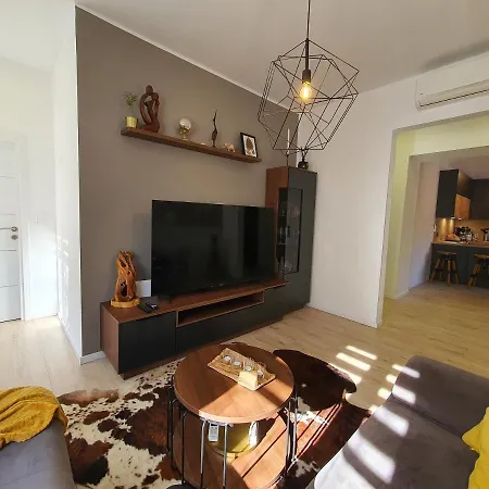 Apartment Connor Pula