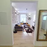 Connor 아파트 *
