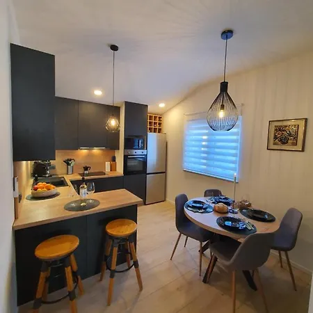 Connor Apartment Pula